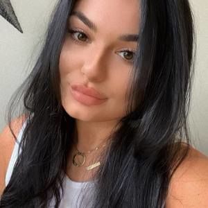 Meet your Posher, Deanna